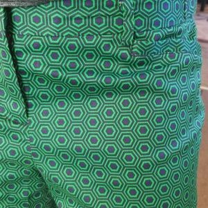 Laundry By Shelli Segal Shorts - Green geo metrical Golfing shorts 8 M Laundry By Shelli Segal Shorts - Green geo metrical Golfing shorts 8 M